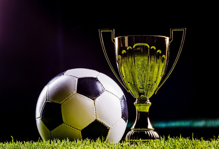 帮助市民更 帮助市民更